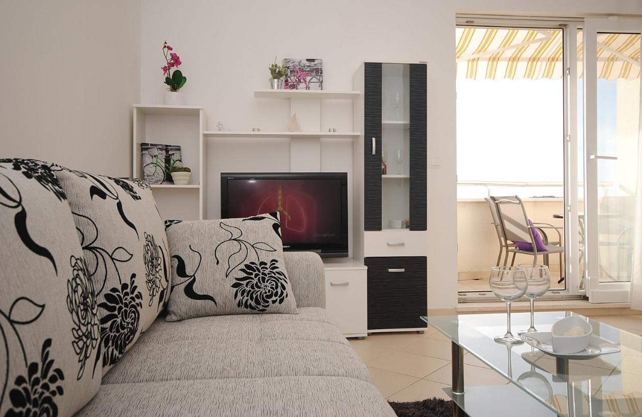 Apartment Noel 罗戈兹尼察 外观 照片