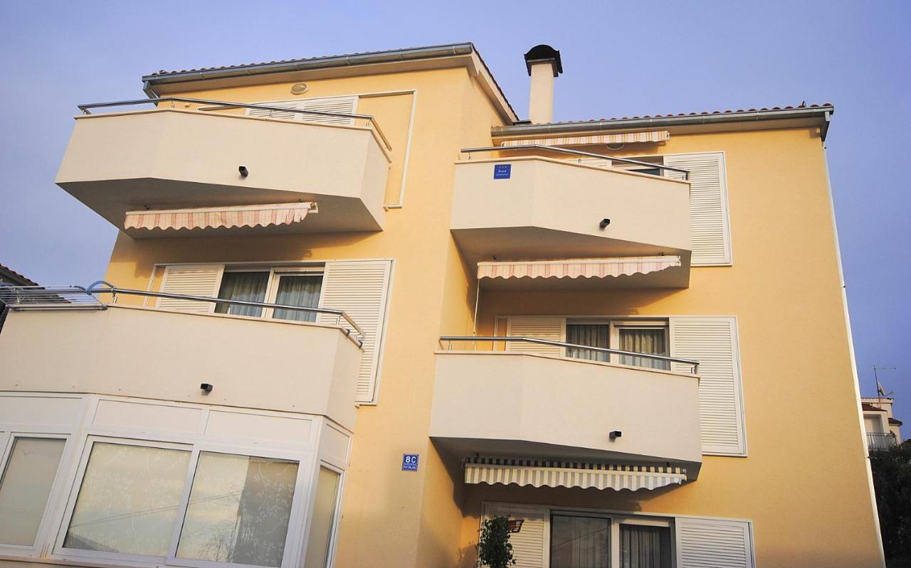Apartment Noel 罗戈兹尼察 外观 照片